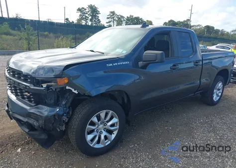 2021 Chevrolet Silverado 1500 4Wd Standard Bed Custom z USA, uszkodzony, nr VIN 1GCRYBEH8MZ187242